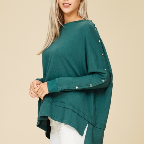 Crescent Madeline Hi Lo Sweater - Picture 2 of 4